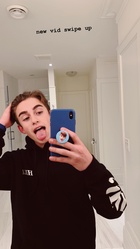 Johnny Orlando : johnny-orlando-1542408781.jpg