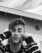 Johnny Orlando : johnny-orlando-1569612444.jpg