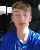 Johnny Orlando : johnny-orlando-1574802699.jpg