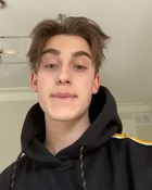 Johnny Orlando : johnny-orlando-1587931492.jpg