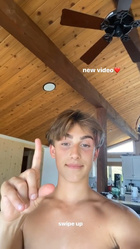 Johnny Orlando : johnny-orlando-1597262126.jpg