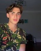 Johnny Orlando : johnny-orlando-1599790662.jpg