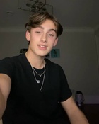 Johnny Orlando : johnny-orlando-1605982702.jpg