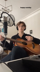 Johnny Orlando : johnny-orlando-1606090556.jpg