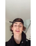 Johnny Orlando : johnny-orlando-1635819379.jpg