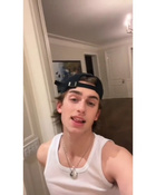 Johnny Orlando : johnny-orlando-1643387550.jpg