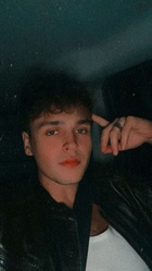 Jonah Marais : jonah-marais-1671333482.jpg