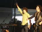 Jonas Brothers : TI4U_u1214325946.jpg