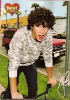 Jonas Brothers : jonas_brothers_1212705369.jpg