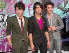 Jonas Brothers : jonas_brothers_1213287072.jpg