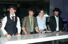 Jonas Brothers : jonas_brothers_1216617268.jpg