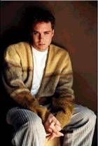 Jonathan Brandis : 2001Sitting.jpg