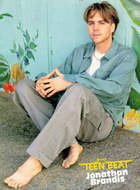 Jonathan Brandis : brand106.jpg