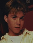 Jonathan Brandis : jonbran6.jpg