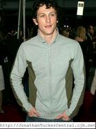 Jonathan Tucker : jonathan_tucker_1207842857.jpg