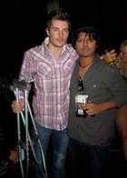 Josh Henderson : josh-henderson-1335854957.jpg