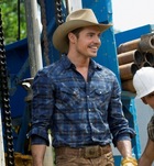 Josh Henderson : josh-henderson-1340723934.jpg