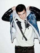 Josh Hutcherson : josh-hutcherson-1330551710.jpg