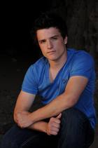 Josh Hutcherson : josh_hutcherson_1276422208.jpg