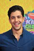 Josh Peck : josh-peck-1396181596.jpg