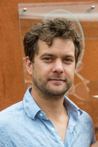 Joshua Jackson : joshua-jackson-1372350916.jpg