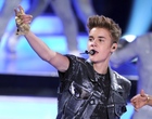 Justin Bieber : justin-bieber-1350842272.jpg