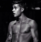 Justin Bieber : justin-bieber-1380905379.jpg