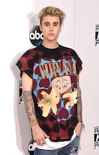 Justin Bieber : justin-bieber-1448293681.jpg