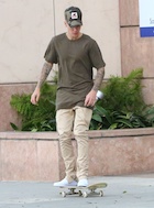 Justin Bieber : justin-bieber-1453137121.jpg