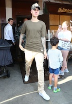 Justin Bieber : justin-bieber-1453146121.jpg