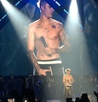 Justin Bieber : justin-bieber-1457830441.jpg