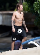 Justin Bieber : justin-bieber-1482882121.jpg