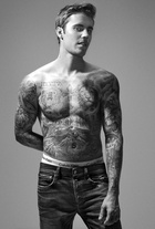 Justin Bieber : justin-bieber-1575843673.jpg