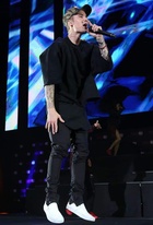 Justin Bieber : justin-bieber-1583082036.jpg