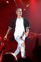 Justin Bieber : justin-bieber-1695655659.jpg