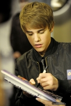 Justin Bieber : justinbieber_1296691763.jpg