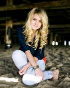 Katelyn Tarver : katelyntarver_1276303455.jpg