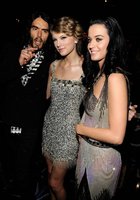 Katy Perry : TI4U_u1265075431.jpg