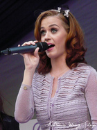 Katy Perry : katy-perry-1392478498.jpg