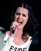 Katy Perry : katy-perry-1408224748.jpg