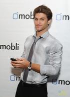 Keegan Allen : keegan-allen-1348673733.jpg