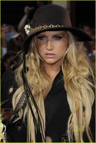 Ke$ha : keha_1282928678.jpg