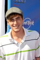 Kendall Schmidt : kendallschmidt_1275241063.jpg