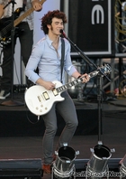 Kevin Jonas : kevinjonas_1218506528.jpg