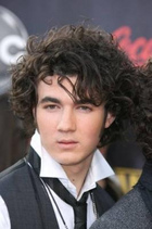 Kevin Jonas : kevinjonas_1221990500.jpg