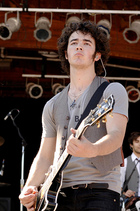 Kevin Jonas : kevinjonas_1221990562.jpg