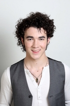 Kevin Jonas : kevinjonas_1221991789.jpg