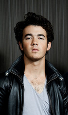 Kevin Jonas : kevinjonas_1249406724.jpg