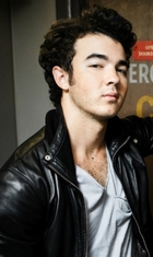 Kevin Jonas : kevinjonas_1249540177.jpg