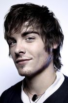 Kevin Zegers : TI4U_u1143760743.jpg